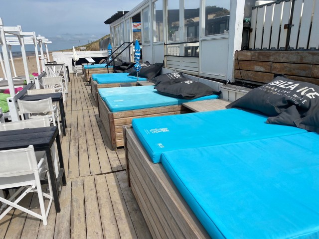 Salsa Beach Club Loungebedden